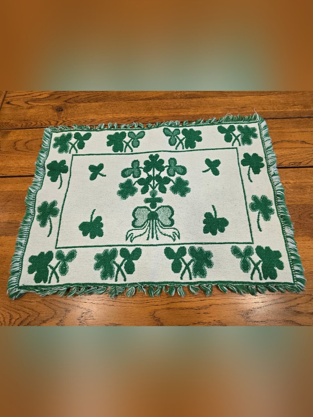 Green and Cream Shamrock, Reversable, Woven Placemat. St Patty's Day. Set Of 4